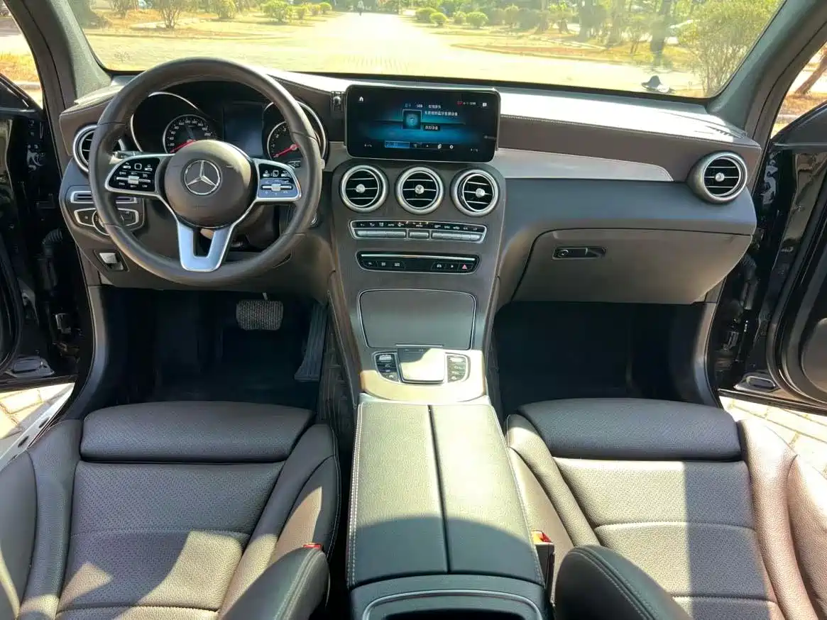Mercedes-Benz GLC 2020 GLC 260 L 4MATIC Dynamic фото 6