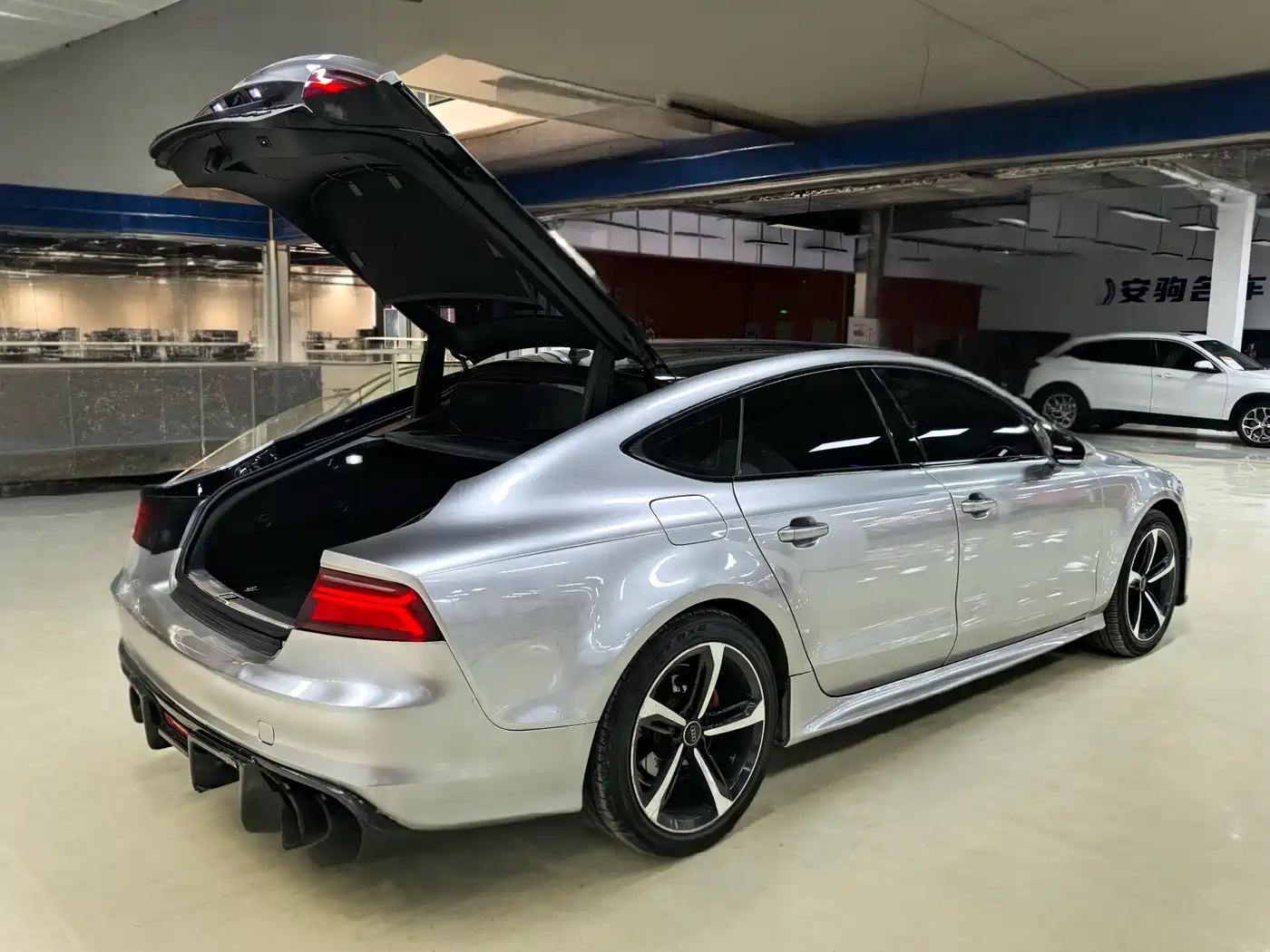 Фото 7 - Audi A7