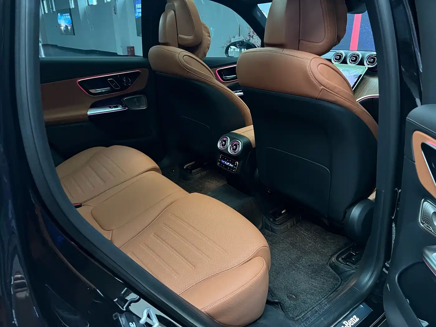 Фото 20 - Mercedes-Benz GLC