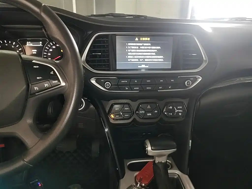 GAC Trumpchi Trumpchi GS4 2017 235T Automatic 2WD Luxury Smart Connected Edition фото 13