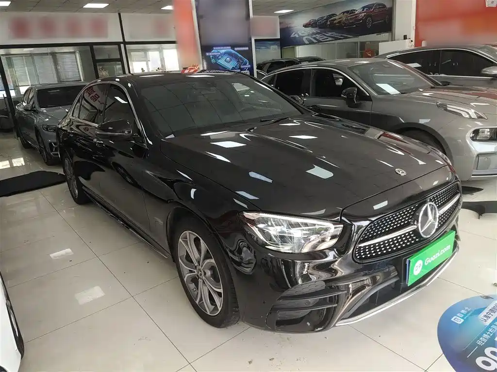 MERCEDES-BENZ E-CLASS
