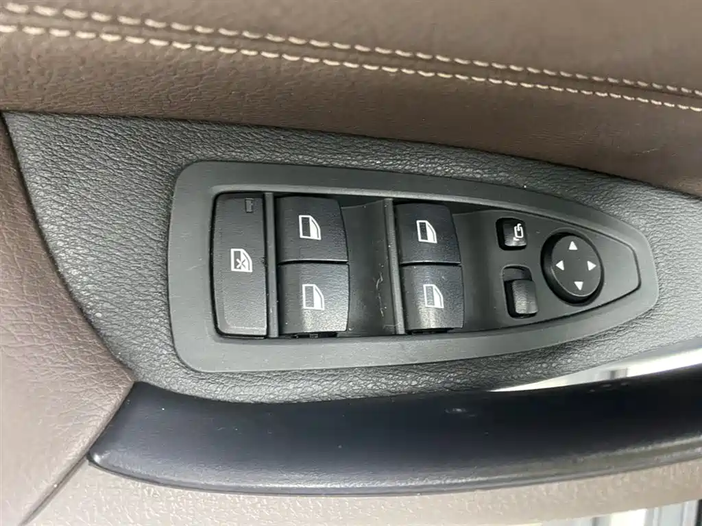 BMW X1 2020 sDrive25Li Leading Model фото 30