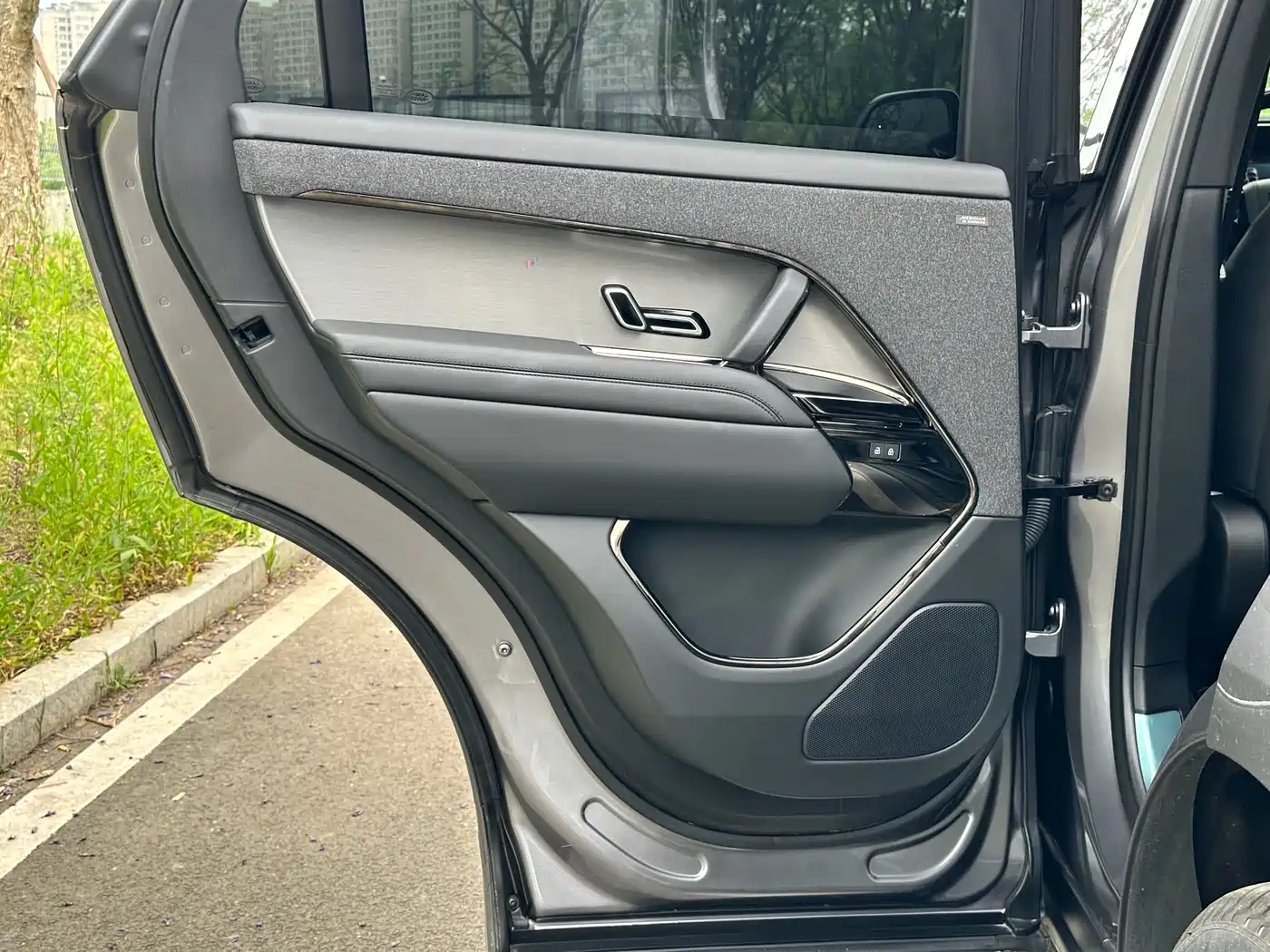 Land Rover Range Rover Sport 2024 400PS Dynamic HSE фото 11