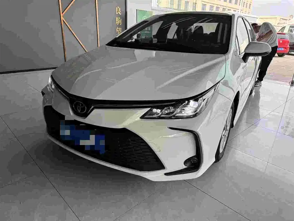 Photo 1 - Toyota Corolla