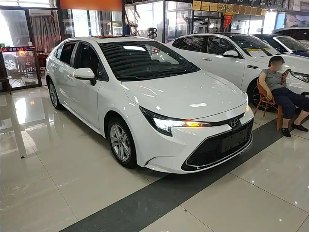 Toyota Levin 2022 185T CVT Luxury Edition фото 4