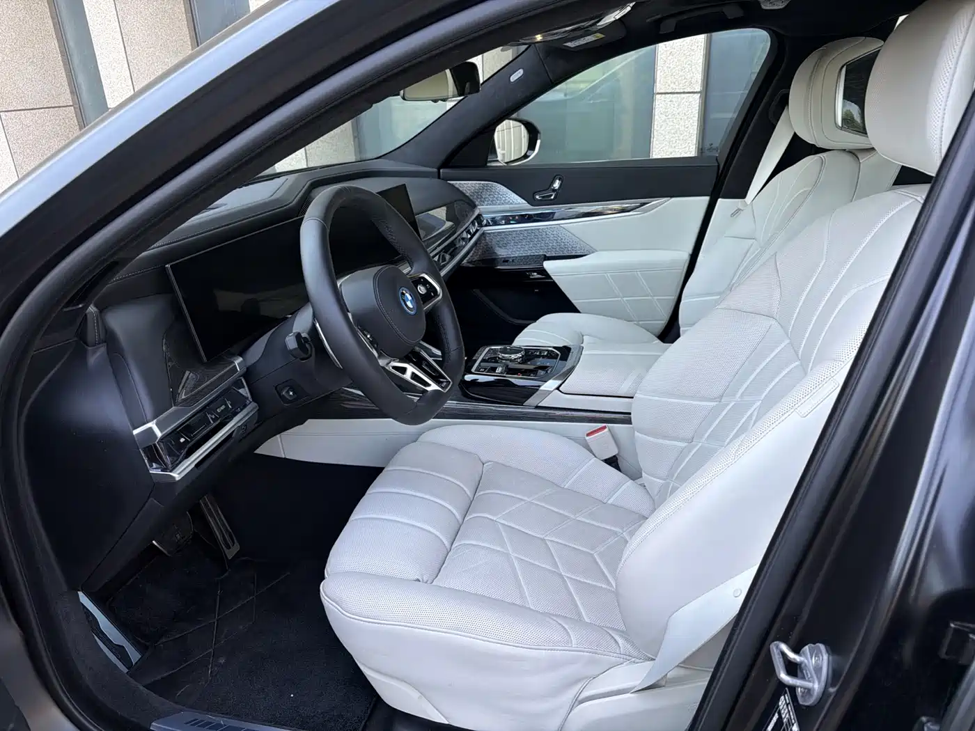 BMW i7 2025 2023 Model xDrive60L M Sport Package