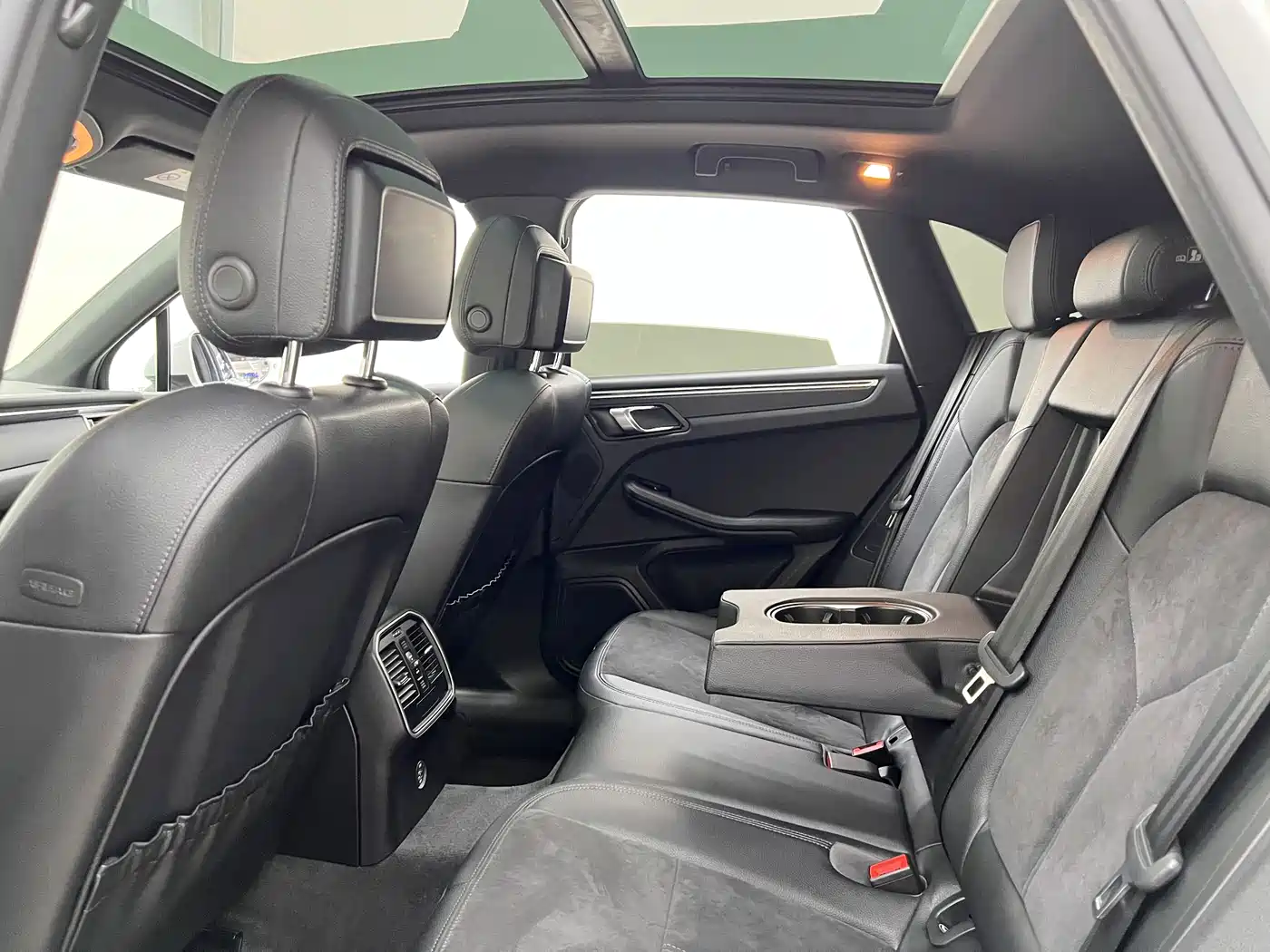 Porsche Macan 2017 Macan 2.0T фото 27