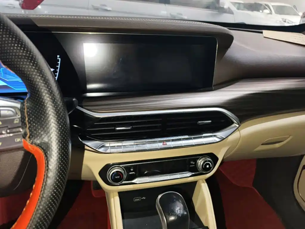 Bestune T77 2020 2019 Facelift 230 TID Automatic Luxury China V