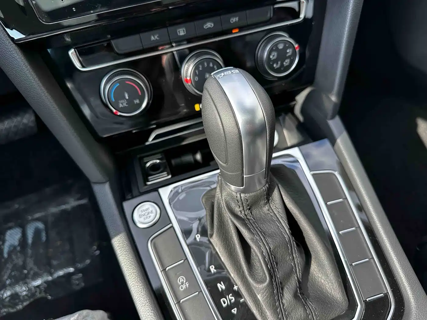 Volkswagen Magotan 2026 2025 Popular Edition 280TSI DSG Comfort