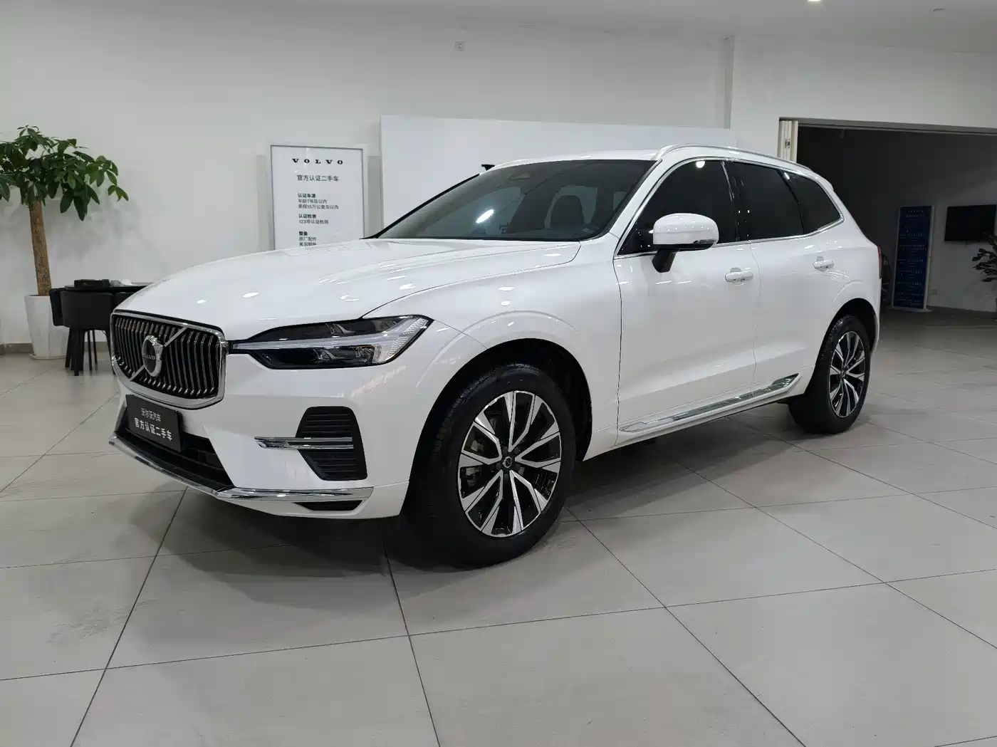 Фото 1 - Volvo XC60