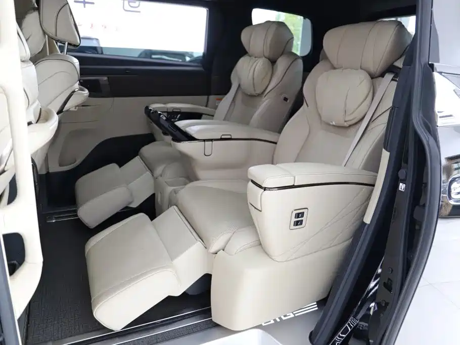 Toyota Alphard 2025 2025 Hybrid 2.5L Ultimate Gold Edition