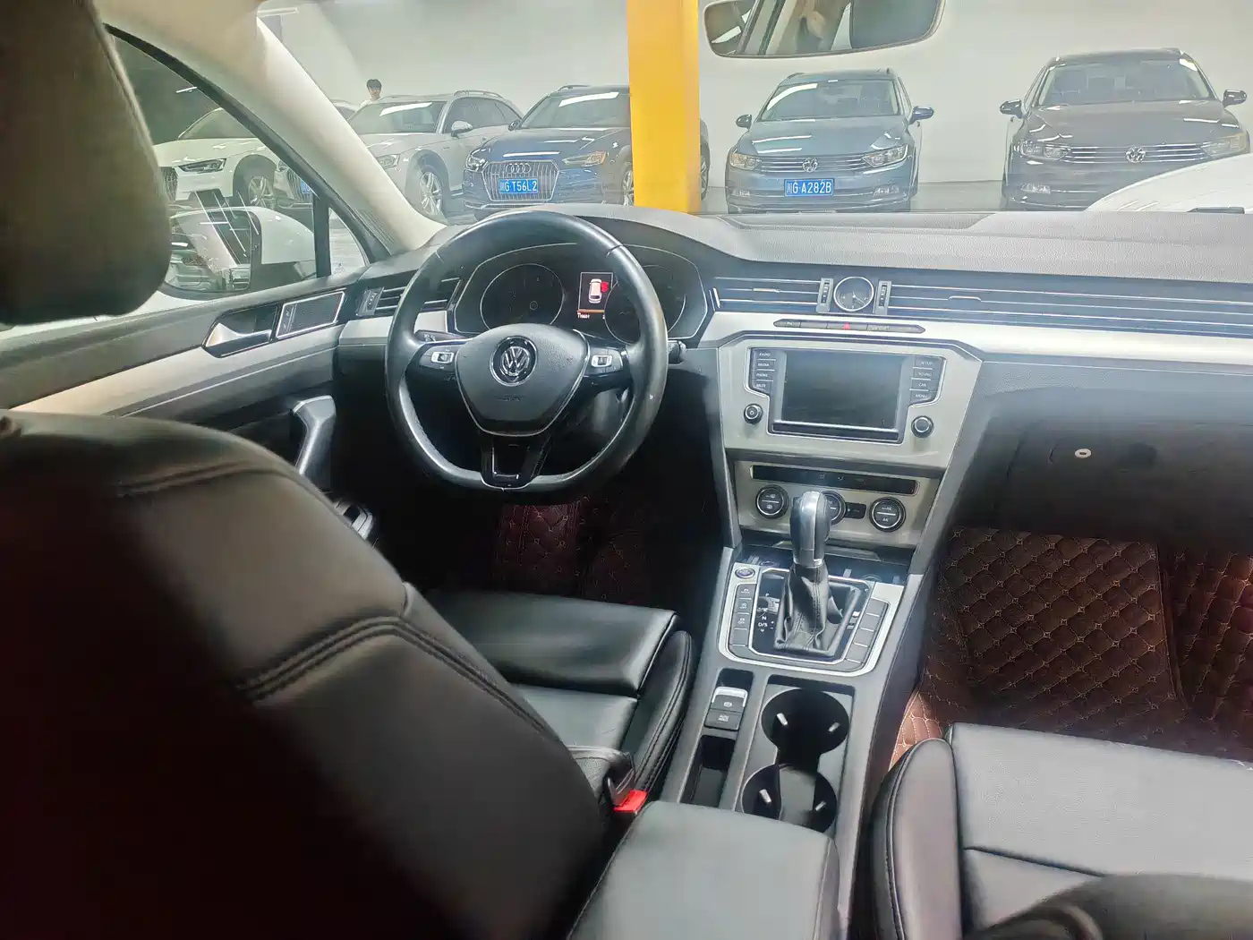 Volkswagen Weilan 2016 380TSI 2WD Comfort Edition фото 3