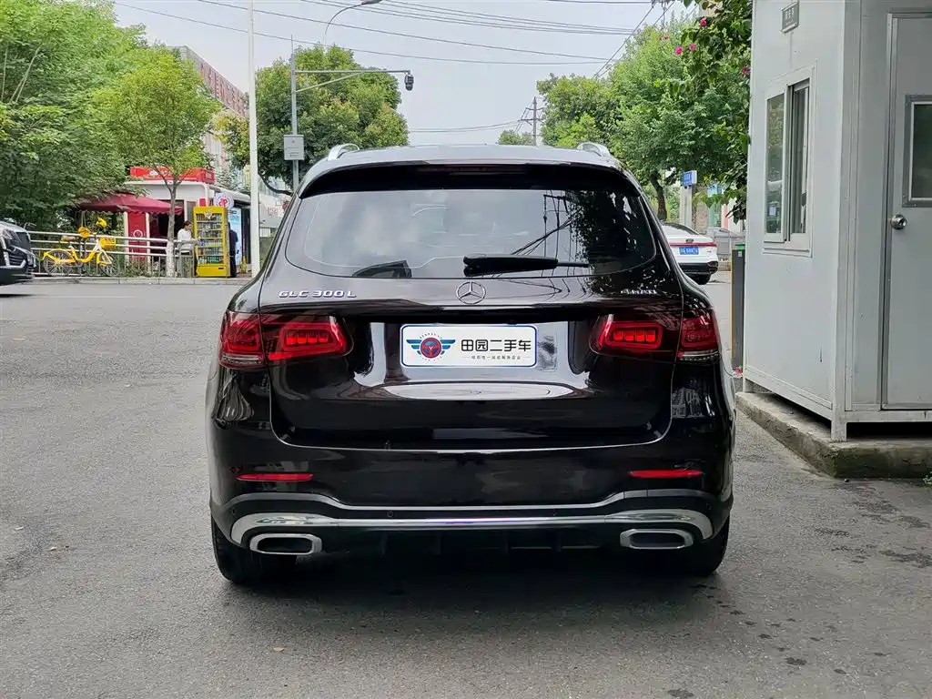 Mercedes-Benz GLC 2021 GLC 300 L 4MATIC Sporty фото 5