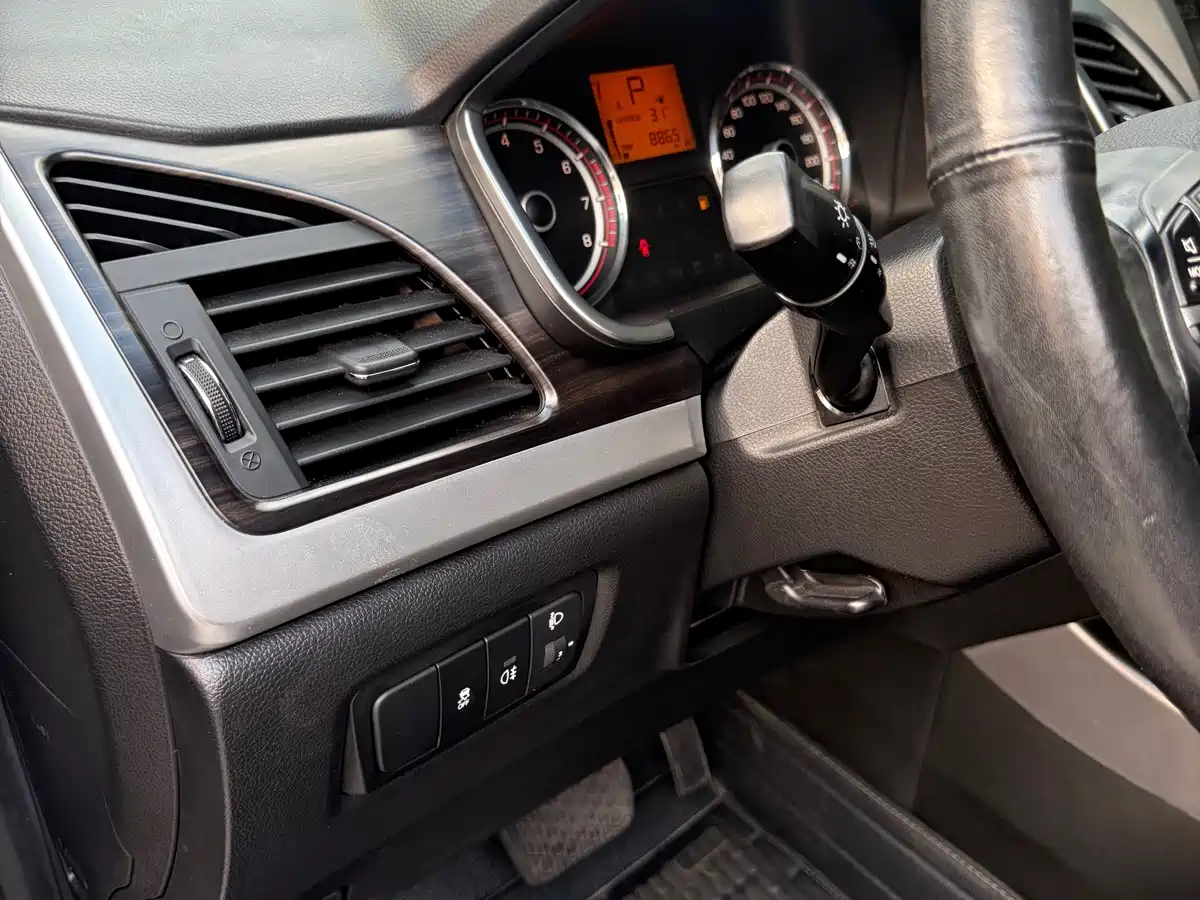 SsangYong Korando 2014 2014 2.0L Gasoline 2WD Automatic Luxury Navigation Edition