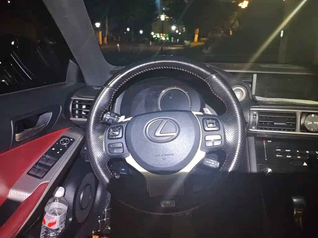 Lexus IS 2018 2017 300 F SPORT