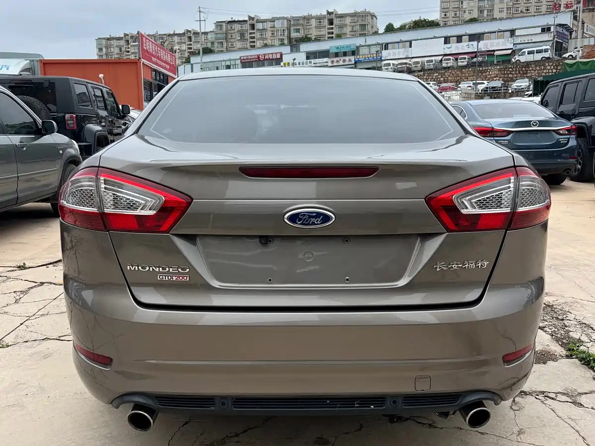 Ford Mondeo Zhisheng 2012 2011 2.0L GTDi200 Luxury