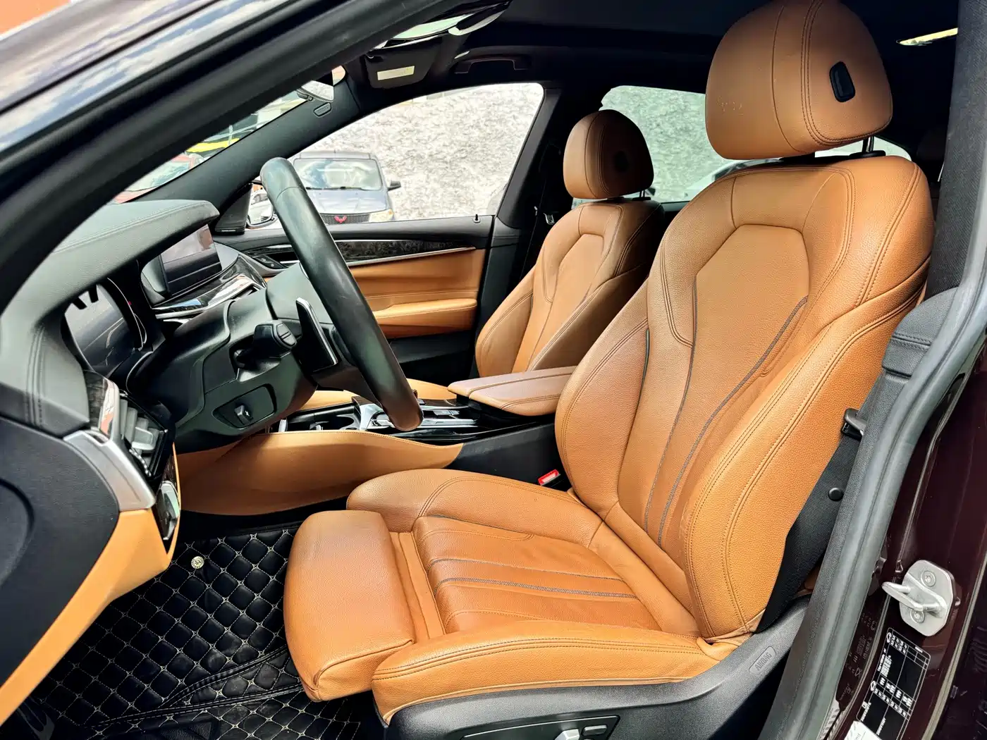 Photo 6 - BMW 6 Series GT
