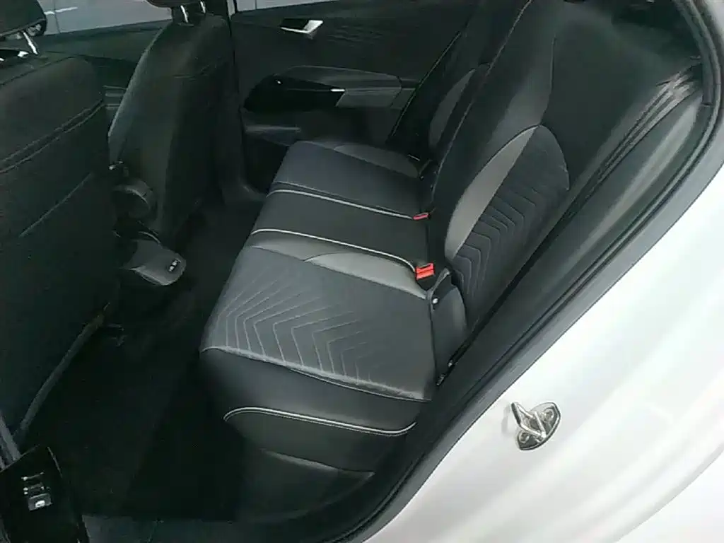 Volkswagen ID.3 2023 Upgraded Pure Intelligence Edition фото 17