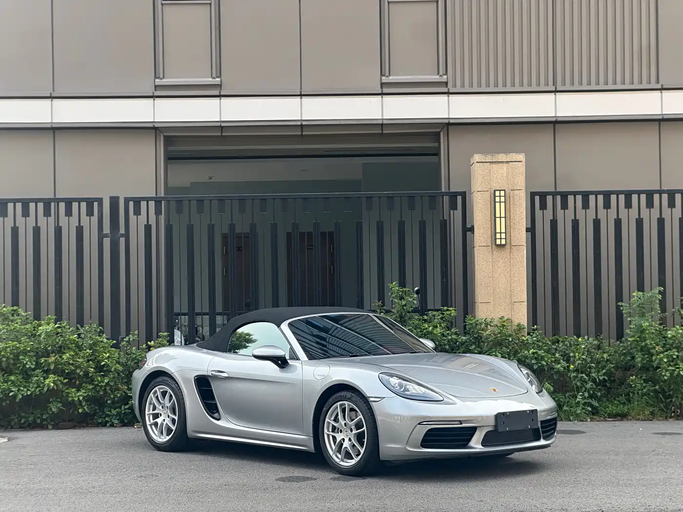Porsche 718 2016 Boxster 2.0T фото 3