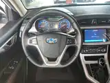 Фото 11 - Geely Vision