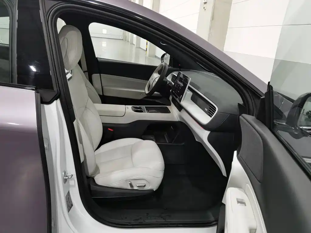 Фото 23 - XPeng G6