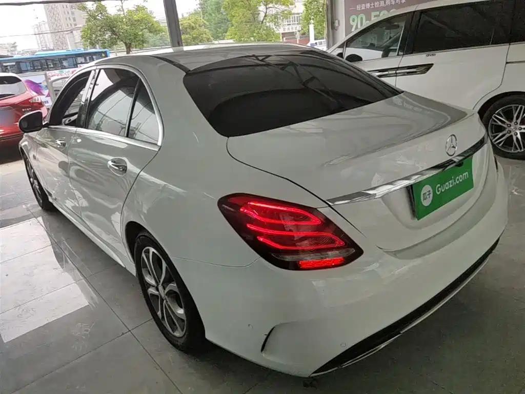 Mercedes-Benz C-Class 2016 C 180 L Sport фото 5