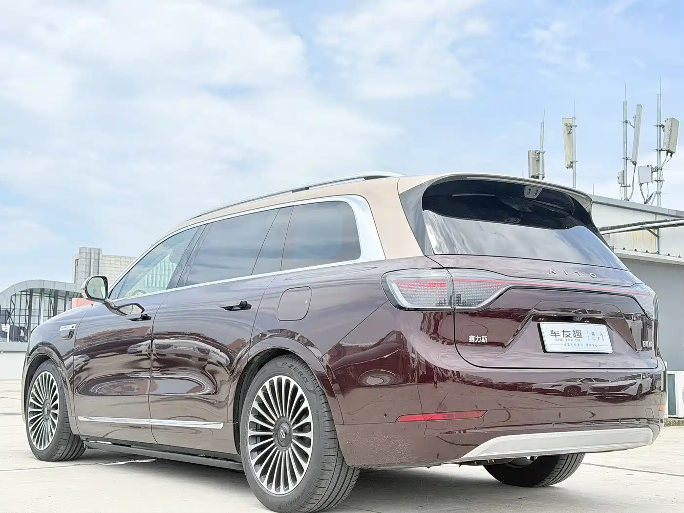 AITO Wenjie AITO M9 2025 Extended Range Ultra 52kWh 6-Seater фото 7