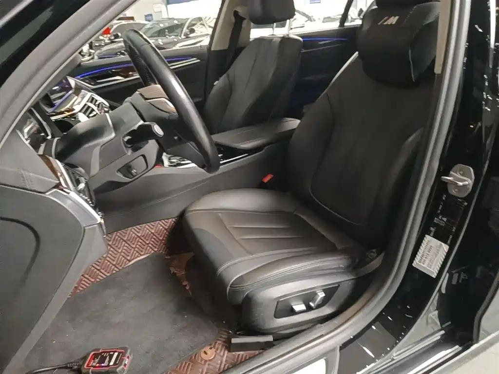 BMW 5 Series 2018 525Li Luxury Package фото 15
