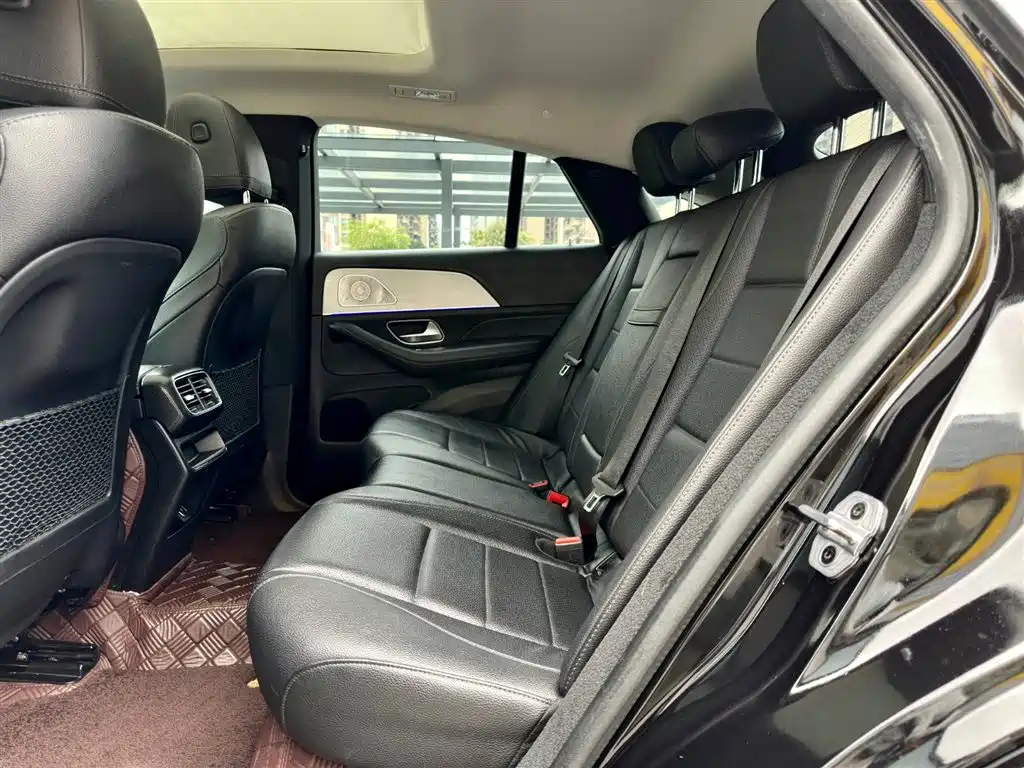 Mercedes-Benz GLE Coupe 2020 GLE 350 4MATIC Coupe SUV Fashion фото 12