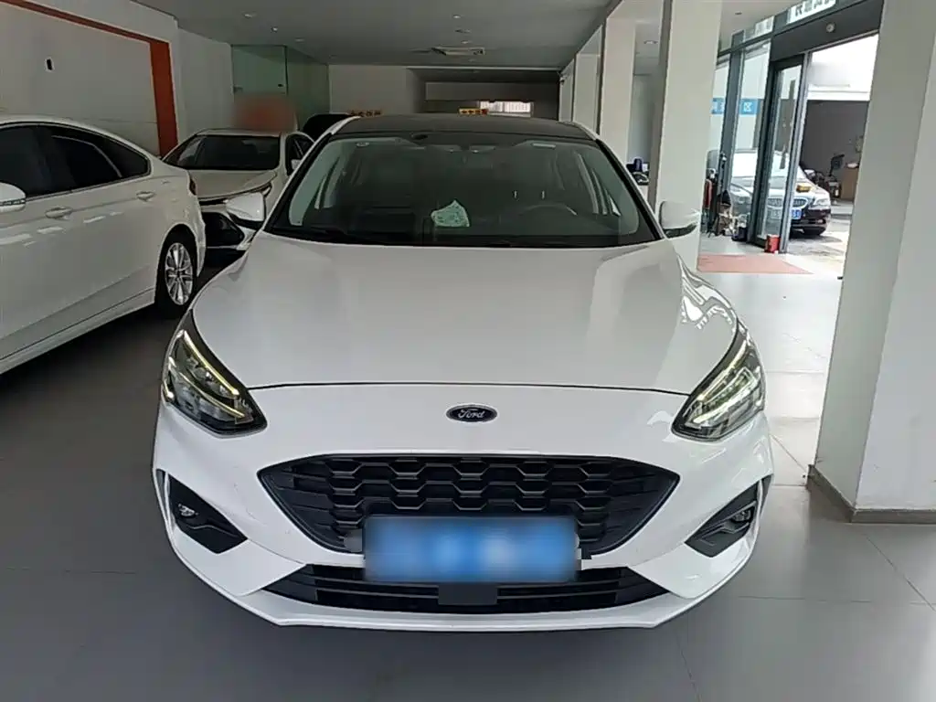 FORD FOX