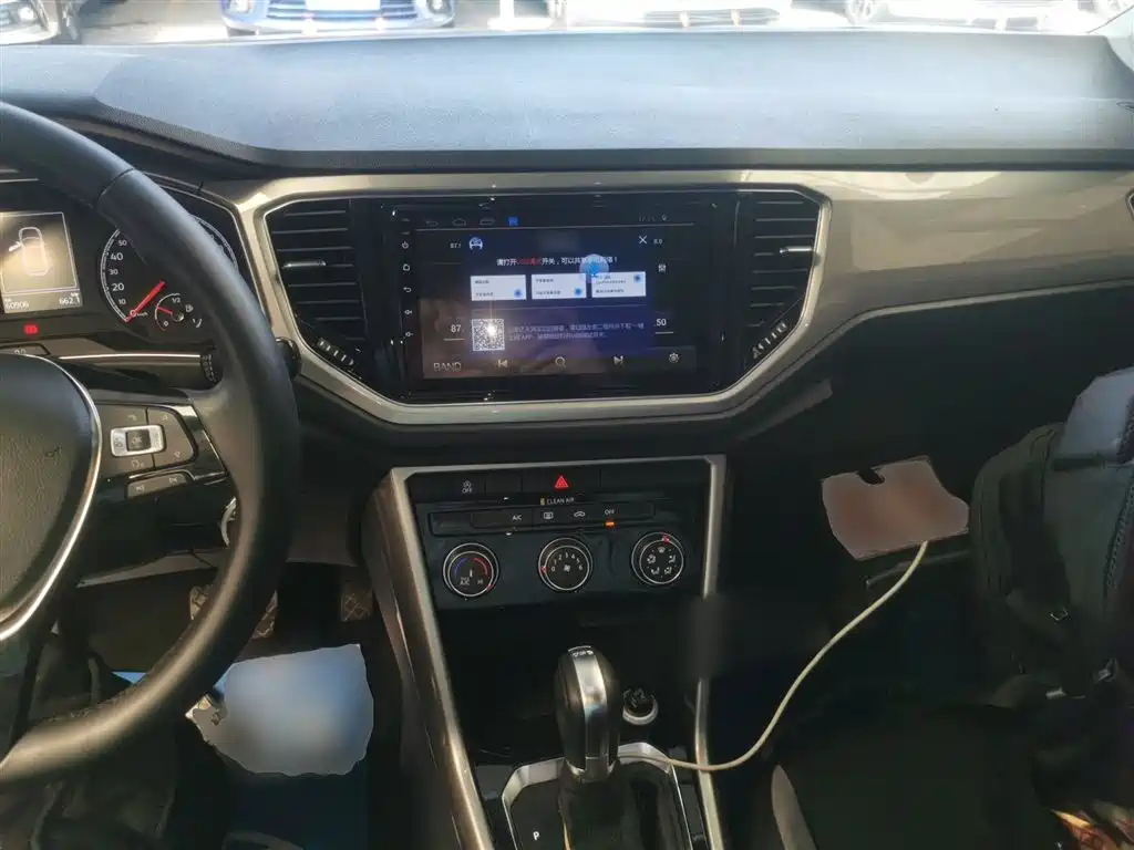 Volkswagen T-ROC 2018 230TSI DSG 2WD Progressive China V фото 10