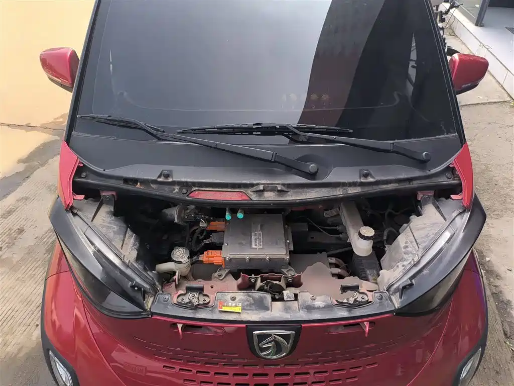 BAOJUN E100