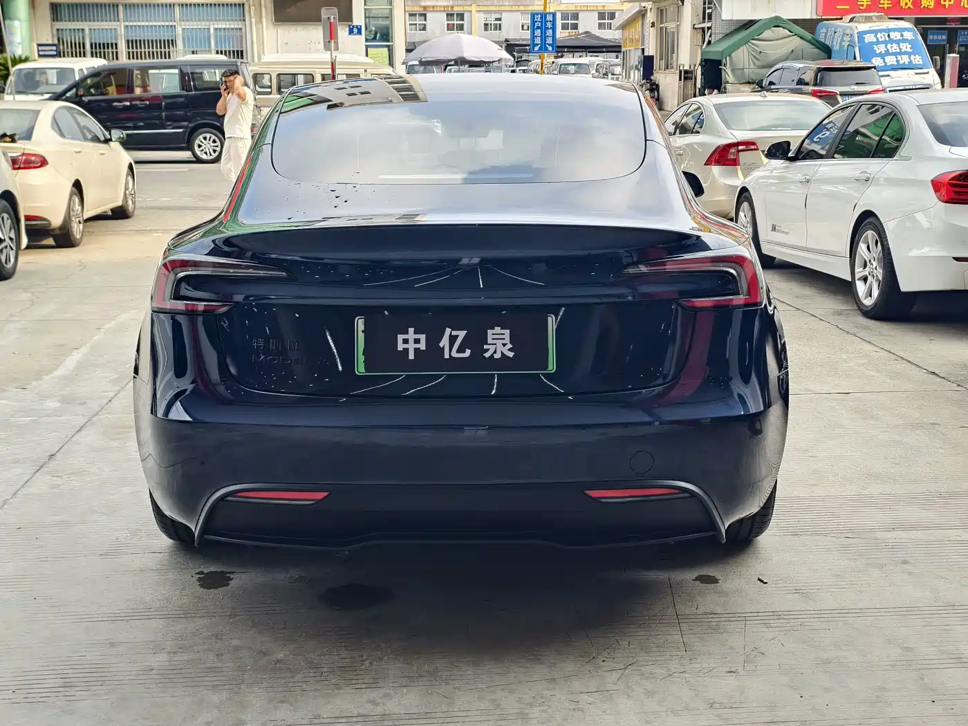 Tesla Model 3 2026 2025 Model Year Facelift Rear-Wheel Drive