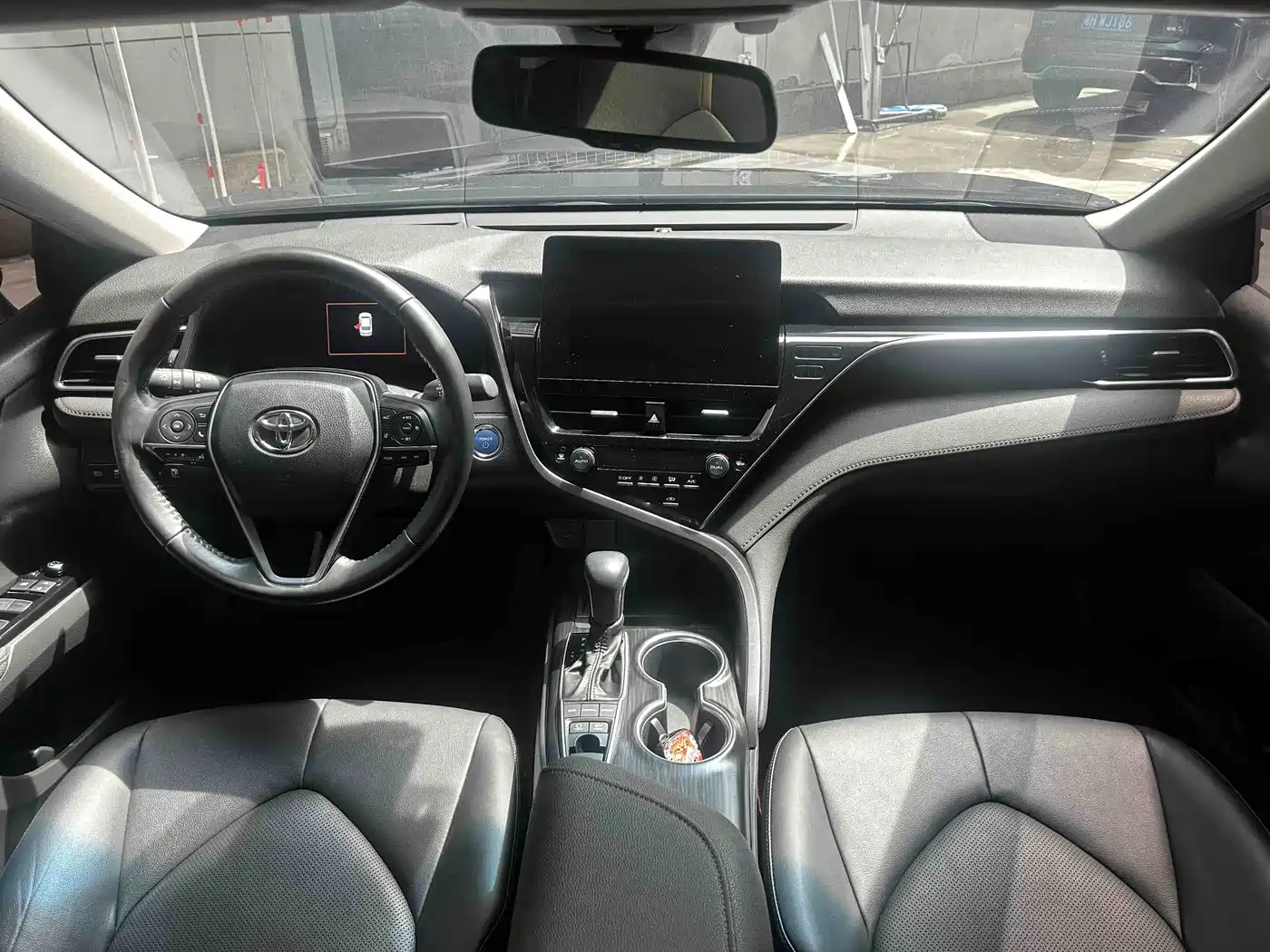 Toyota Camry 2021 Hybrid 2.5HQ Flagship Edition фото 6