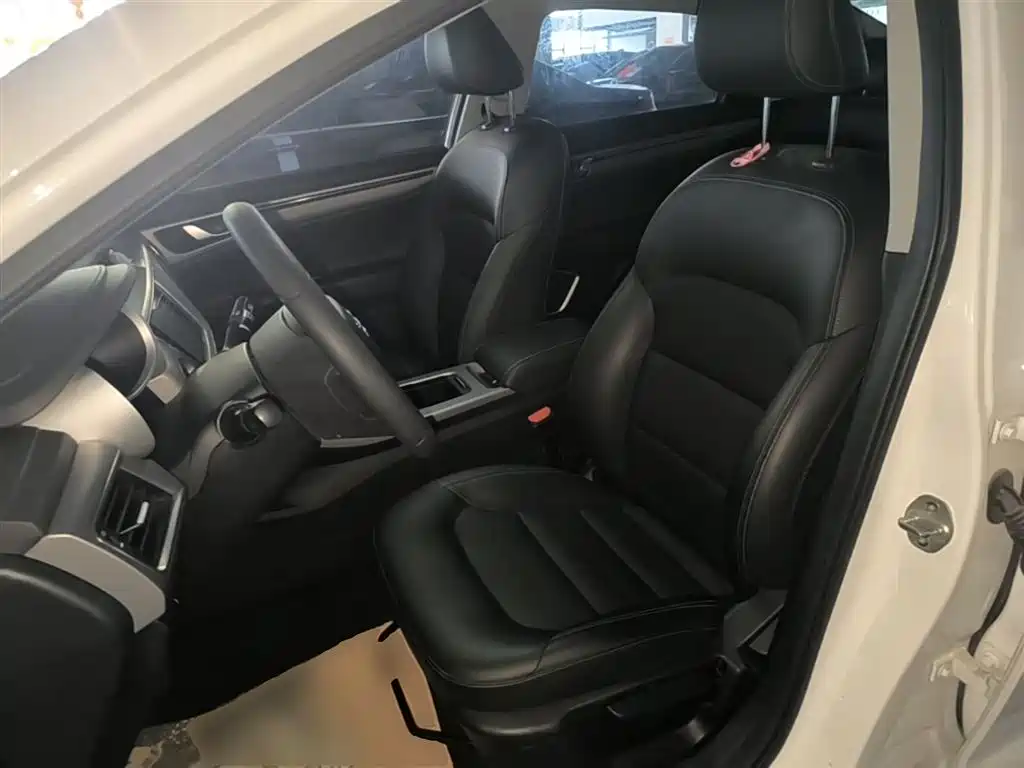 Geely Emgrand GL 2020 2020 1.4T CVT Asian Games Edition