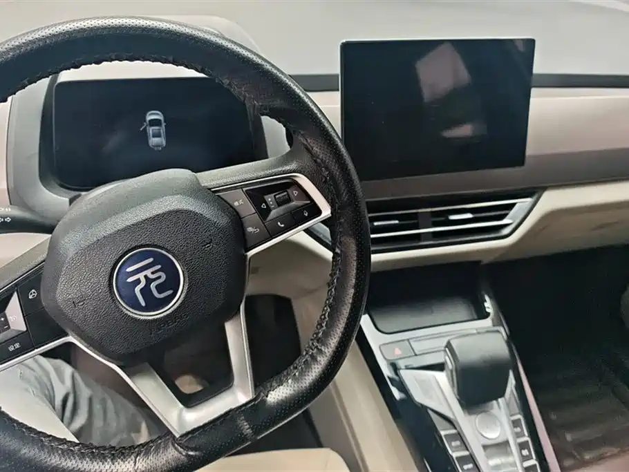 BYD Yuan Pro 2023 401KM Luxury фото 12