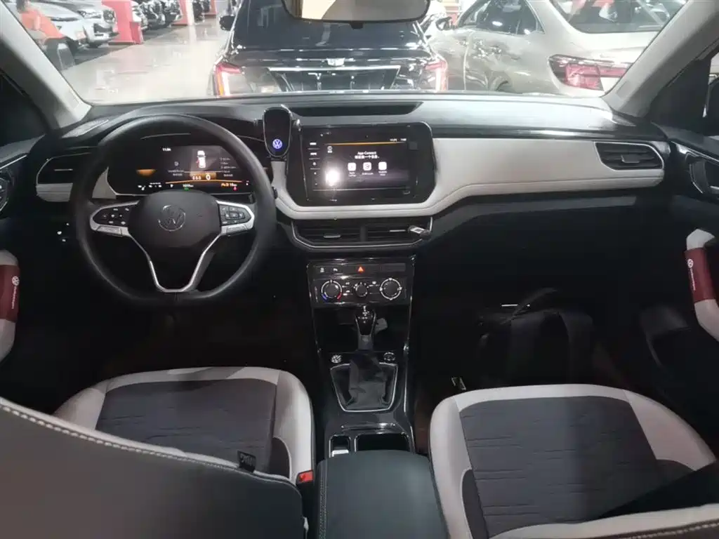 VOLKSWAGEN TUYUE