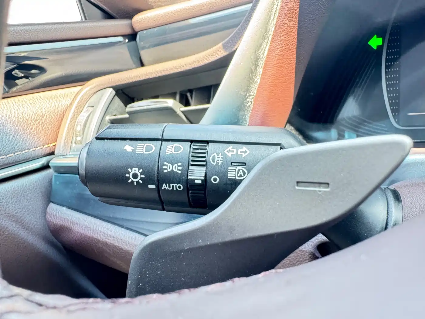 Lexus ES 2020 Model 300h Excellence Edition China V фото 24
