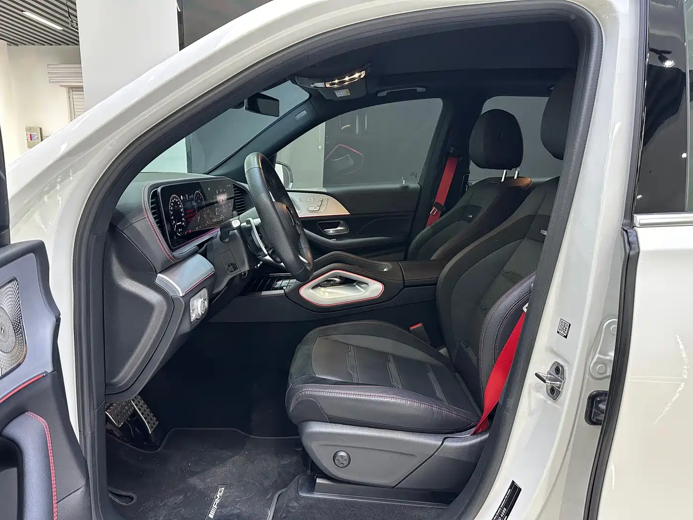 Mercedes-Benz GLE AMG 2024 AMG GLE 53 4MATIC+ фото 17