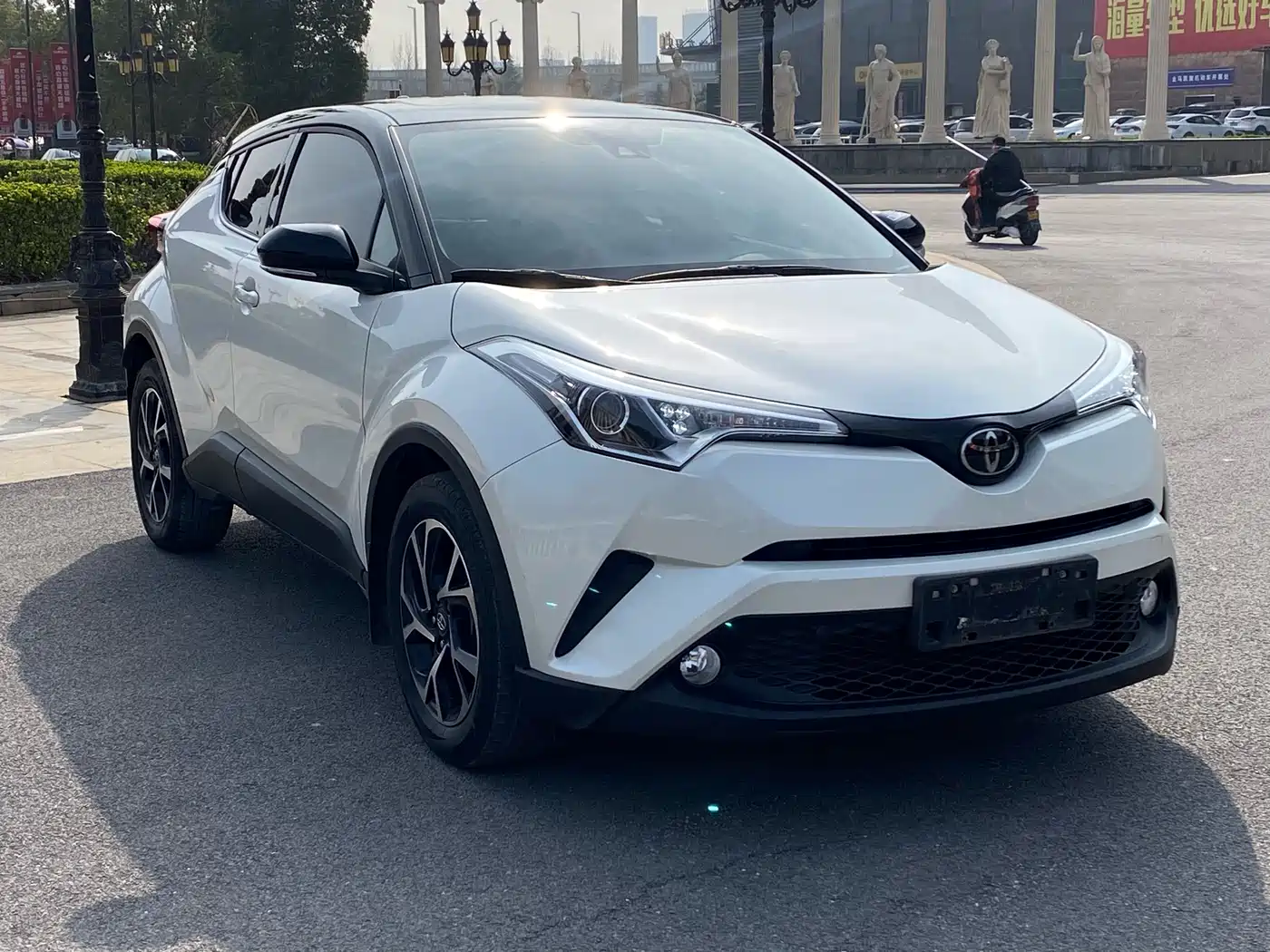 Toyota C-HR 2021 2020 Model 2.0L Leading