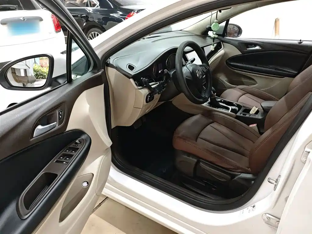 Buick Verano 2015 Sedan 15S Automatic Progressive фото 16