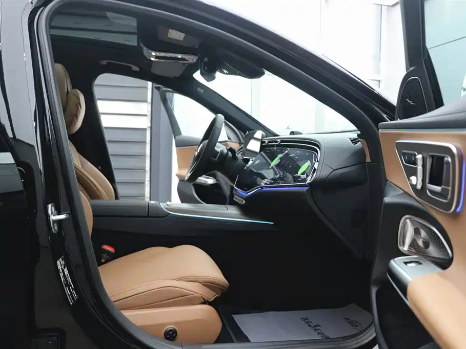 Mercedes-Benz E-Class 2026 E 300 L Luxury фото 22