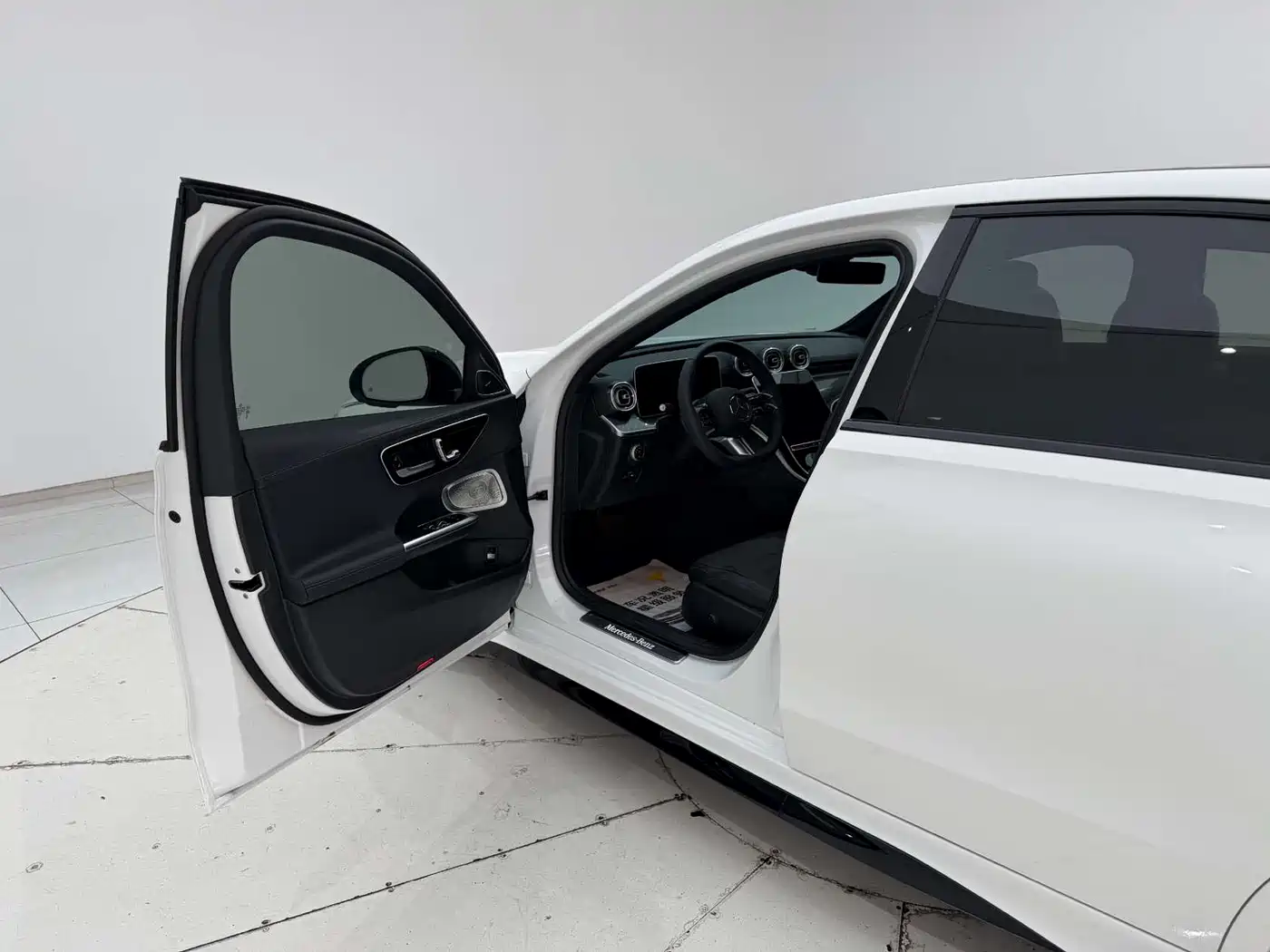 Mercedes-Benz C-Class 2025 C 260 L Night Sport Edition фото 10