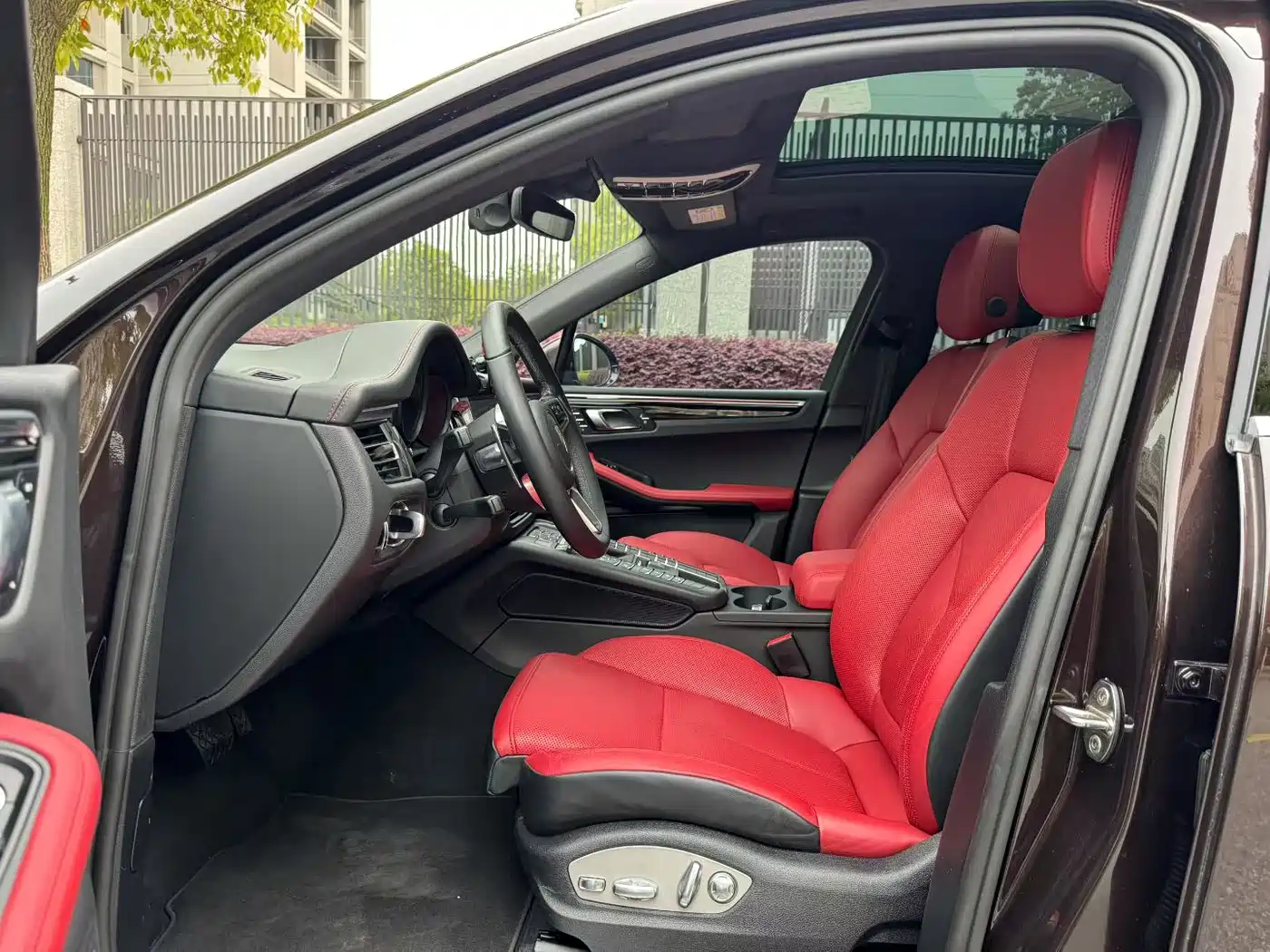 Porsche Macan 2021 Macan S 3.0T фото 9