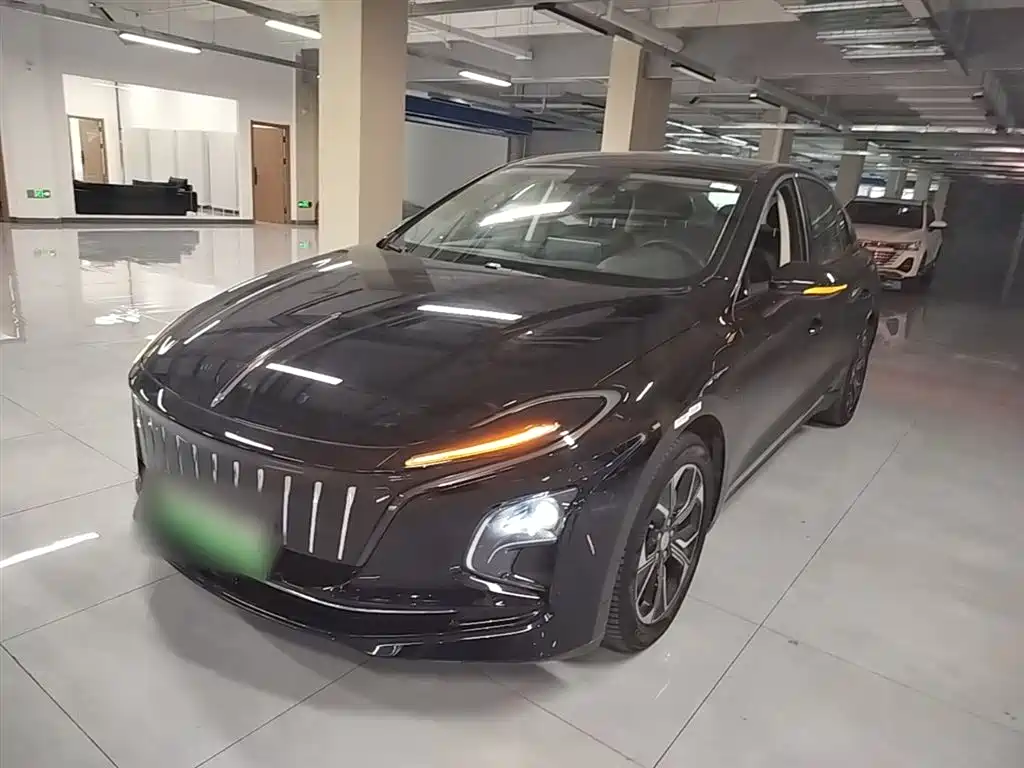 Hongqi E-QM5 2023 Facelift Basic Travel Edition