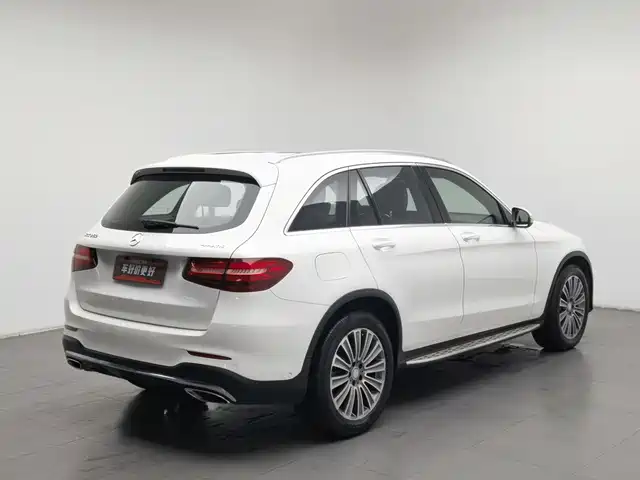 Mercedes-Benz GLC 2017 GLC 260 4MATIC Dynamic — фото 2