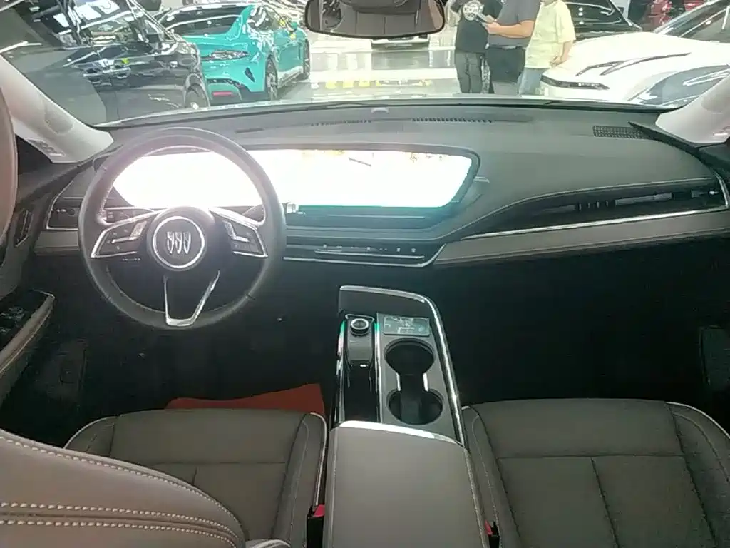 Buick E5 2025 2025 Model 620KM Premium Edition