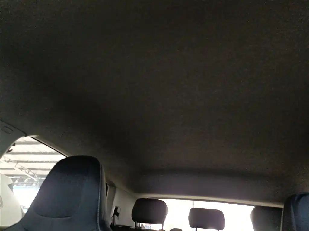 VOLKSWAGEN TU KAI