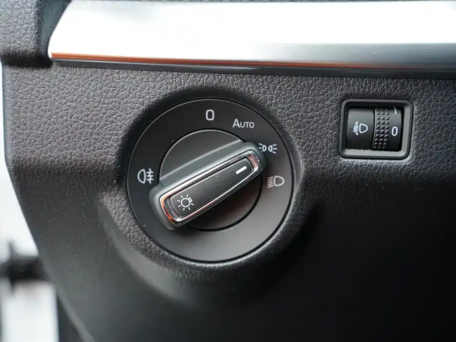 Škoda Kamiq 2023 Facelift 1.5L Auto Comfort Edition фото 9