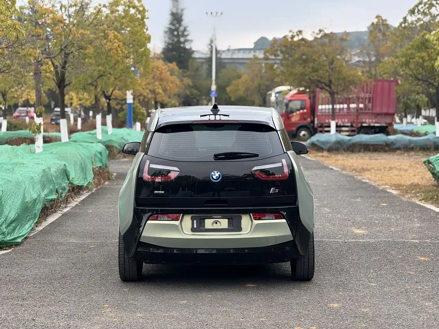 BMW I3